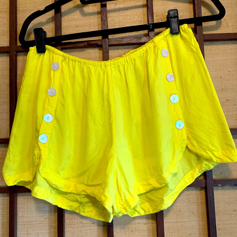 Indah Shorts